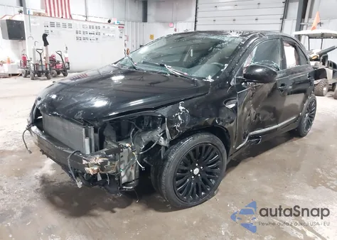 2012 Suzuki Kizashi Se z USA, uszkodzony, nr VIN JS2RE9A35C6101452